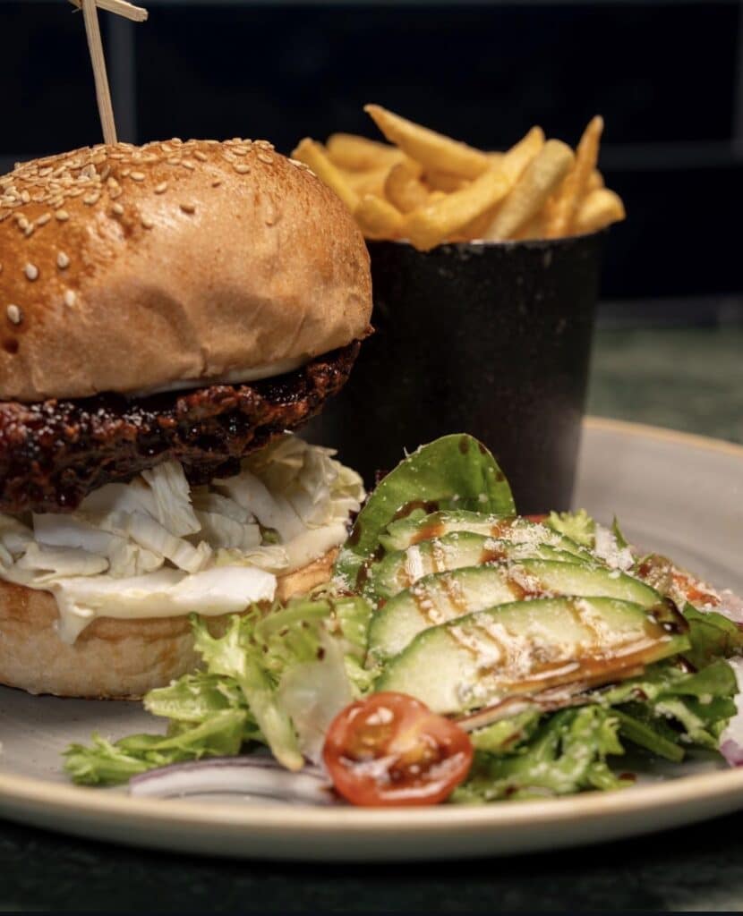 burger, salad and chips